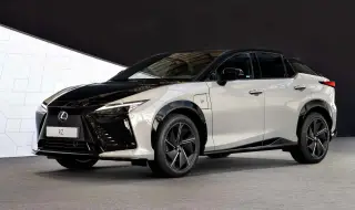 Lexus въведе дългоочакваната симулирана „механична“ трансмисия