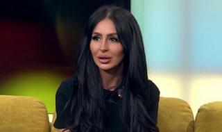 Деси Фотосесията скочи на миски