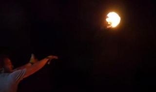 Един необичаен баскетболен трик (Видео)