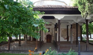ВМРО: Джамията в Карлово трябва да остане паметник на културата