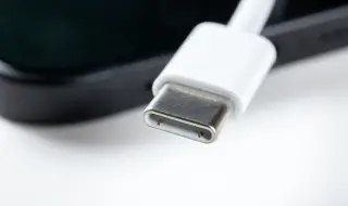 ЕС налага универсалното зарядно USB-C 