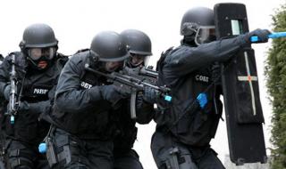 Над 7,4 млн. лв. дава МВР за каски и бронежилетки