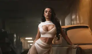 Джия отмъщава на Емануела с песента "Нещастница" (ВИДЕО)