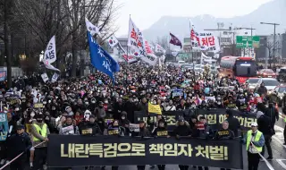 South Korea's ousted president fails to appear for second time for questioning 