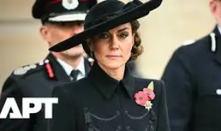 Принцеса Кейт присъства на службата за Деня на примирието ВИДЕО