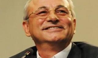 Доган с тежка софра за внука