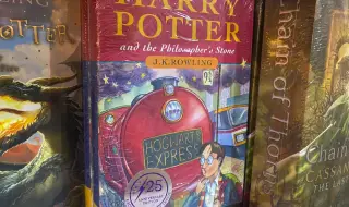 Оригиналната корица на "Хари Потър" беше продадена на търг за 1,9 млн. долара 
