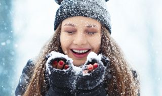 Тази козметика съсипва кожата ви през зимата