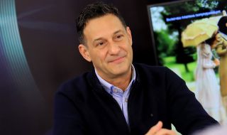 Камен Воденичаров пак изоставя Слави Трифонов, подготвя свое шоу