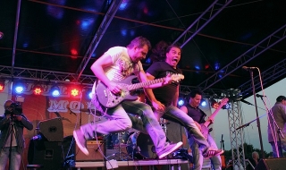 Б.Т.Р. с нов сингъл (Видео)