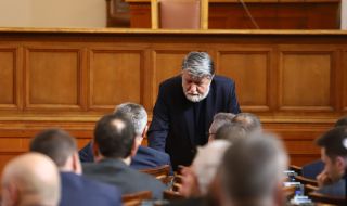 Най-възрастният депутат в 49-то НС отново е Вежди Рашидов