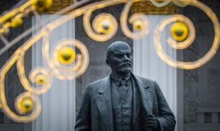 Все още няма решение за погребението на Ленин