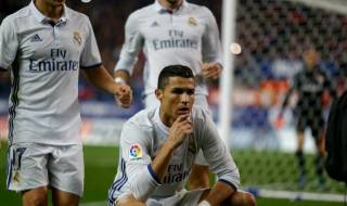 Война в Реал - Роналдо скочи на Бейл