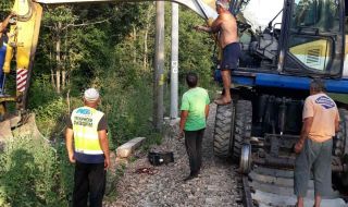 Прекъснато е движението на влаковете в междугарието Самуил - Хитрино