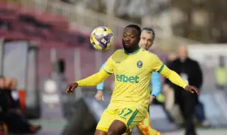 Бърнард Текпетей с категорична позиция след расистките обиди 