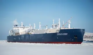 Поради санкциите на САЩ, руската корпорация "Совкомфлот" преименува своите петролни танкери