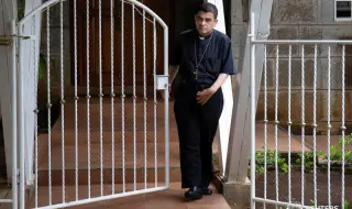 Пуснаха от затвора виден никарагуански епископ