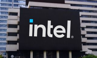 Съоснователят на "Интел" почина на 94-годишна възраст