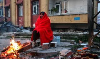 В Турция: Броят на загиналите след земетресенията достигна 7100 души