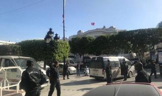 Кървав атентат в центъра на Тунис