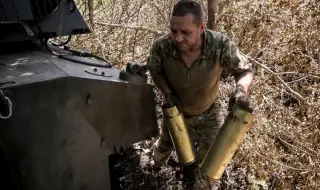 Украйна ще получи 50 000 боеприпаси през юли и август