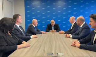 Бойко Борисов събра бившите министри на ГЕРБ от кабинета „Желязков“ ВИДЕО