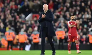 Ливърпул на кръстопът: Извънредна среща и буря от недоволство след тежката загуба от ПСВ