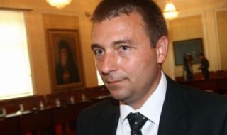 Уволненият зам.-председател на ДАНС: Рашков е изнасял класифицирана информация