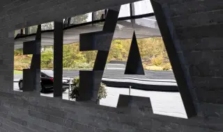 ФИФА с тестове на нови системи за аут и засада