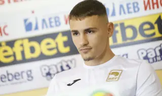 Страхотен Викторио Илиев също е на финал на Европейското по бокс 