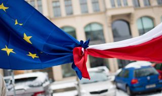 ЕК оставя Полша без милиарди евро помощ
