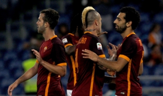 Рома измести Фиорентина от първото място