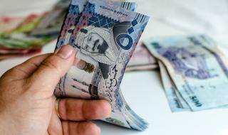Саудитски банки замразиха 1200 сметки