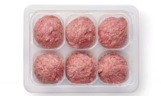 Какво съдържат готовите кюфтета и кебапчета по магазините