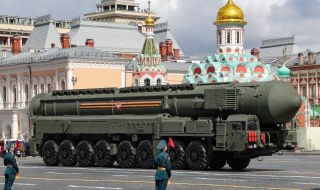 Москва започна учения с междуконтинентални балистични ракети "Ярс"