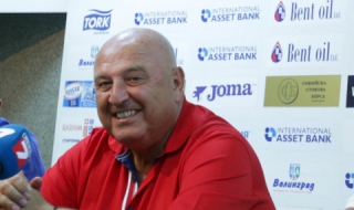 Венци Стефанов: Левски и ЦСКА са свикнали да ги бутат