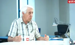 Проф. Димитър Янчев пред ФАКТИ: Всичко, което е лошо за Радев, е добро за мейнстрима (ВИДЕО)