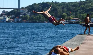 Невиждана жега в Турция: температурите достигнаха 52 градуса по Целзий