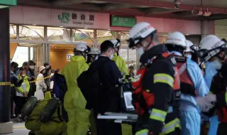 Train crashes into truck at level crossing in Japan 