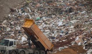 Правителството обеща мерки срещу чуждестранния боклук