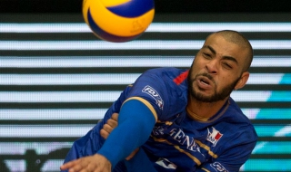 Арестуваха френски волейболист заради нападение над контрольор