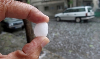 Изстреляни са близо 10 000 ракети срещу градушки