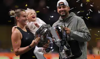 Сабаленка и Кириос разтърсиха „Кока-Кола Арена“ в демонстративен двубой без официален награден фонд