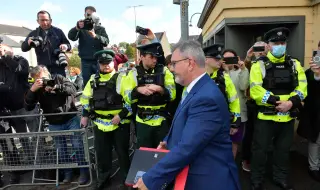Бившият лидер на юнионистите Джефри Доналдсън признат за виновен за сексуални престъпления
