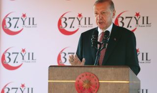 Ердоган видя турски земи в Сибир