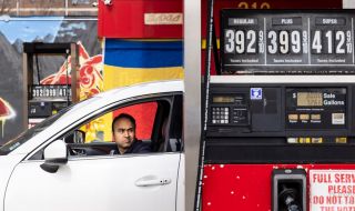 Цената на бензина с исторически рекорд