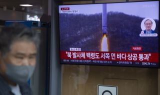 Провал! Пхенян призна за авария при изстрелването на разузнавателния сателит