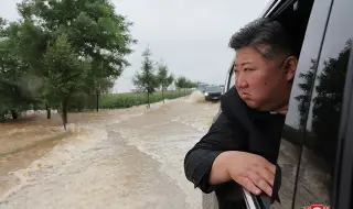 Северна Корея е под вода! Югът предложи спешна помощ, Пхенян мълчи