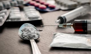 Откриха 1,5 кг наркотици в дома на 20-годишна в „Люлин”