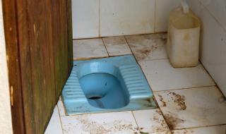 Ужасът да отидеш до тоалетна в Близкия Изток (СНИМКИ)